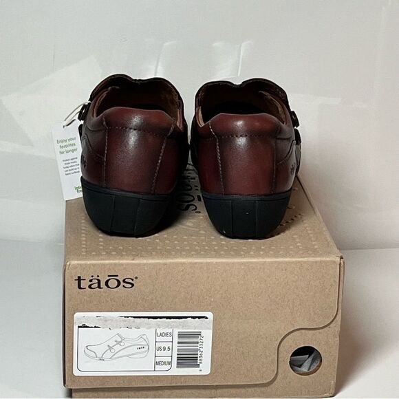 Taos Encore Whiskey Leather Slip Ons - Picture 6 of 7